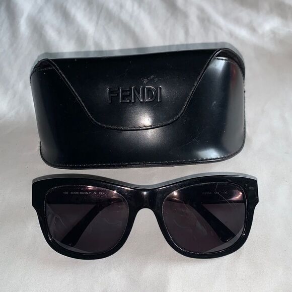 Fendi FS504 Black Sunglasses - Picture 1 of 5